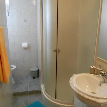 Apartman With Parking Space Mavarstica, Ciovo - 11208