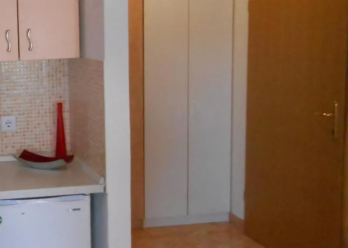 With Parking Space Mavarstica, Ciovo - 11208 公寓 *