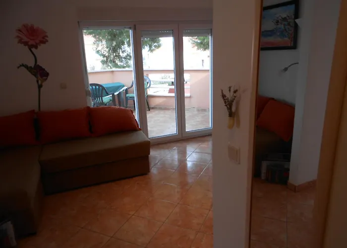 With Parking Space Mavarstica, Ciovo - 11208 Apartment