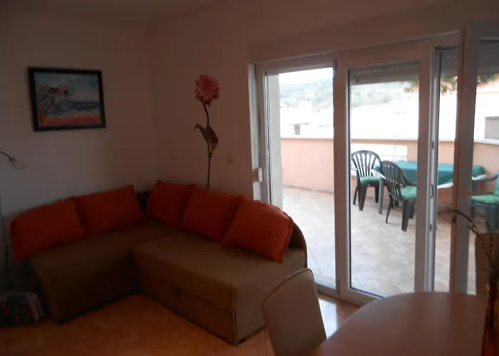Apartment With Parking Space Mavarstica, Ciovo - 11208 Trogir