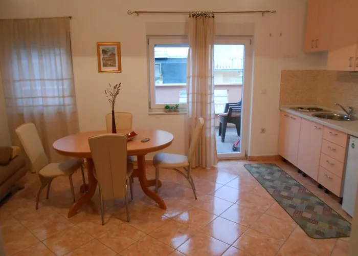 Apartment With Parking Space Mavarstica, Ciovo - 11208 Trogir